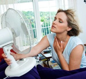 Woman-Without-Air-Conditioner-In-Tampa